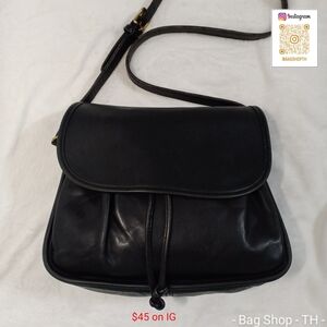 Vintage Coach Shoulder Pouch leather bag